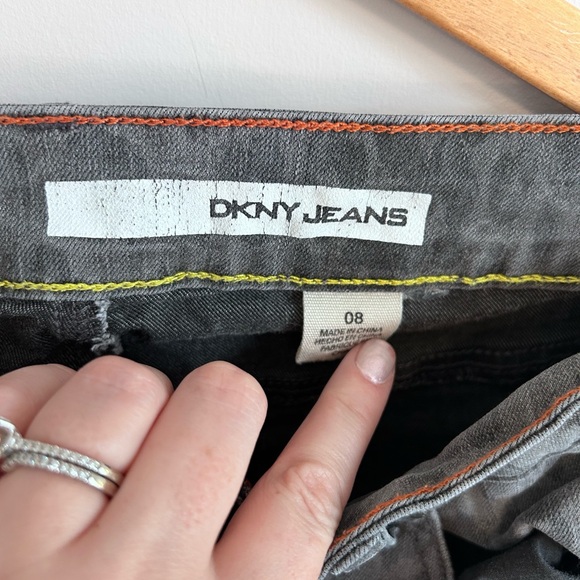 Trendy DKNY Jeans Animal Print Leggings - Size 8, EUC - Picture 3 of 6